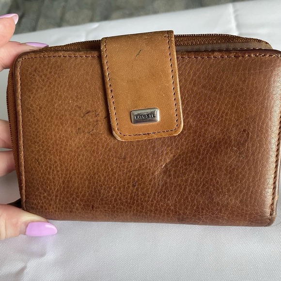 Fossil Caramel Brown Soft Pebbled Leather Wallet Zip & Snap Closure ID Holder - Picture 2 of 16